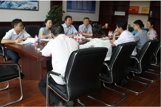 打造五象核心區(qū)新地標(biāo)，助力五象新區(qū)發(fā)展 ——記南寧五象新區(qū)管委會第五服務(wù)隊到我司南寧五象總部基地項目開展幫扶企業(yè)調(diào)研活動