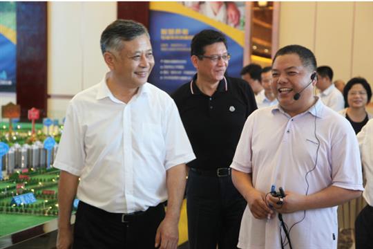 搶抓機(jī)遇，順應(yīng)發(fā)展 ——紅河小鎮(zhèn)迎來自治區(qū)考察活動